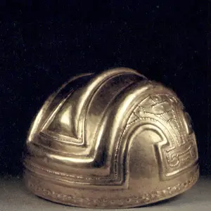Casco ceremonial